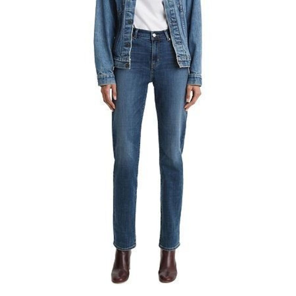 Levi's Women's Classic Straight Blue Pants Size  18